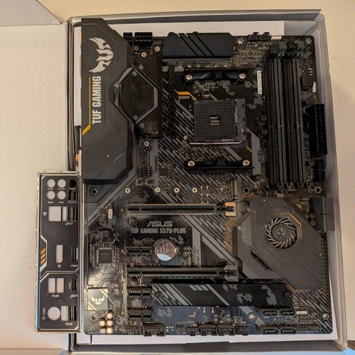 ASUS TUF Gaming X570-Plus Moderkort