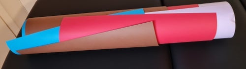 5 stycken färgat kartongpapper