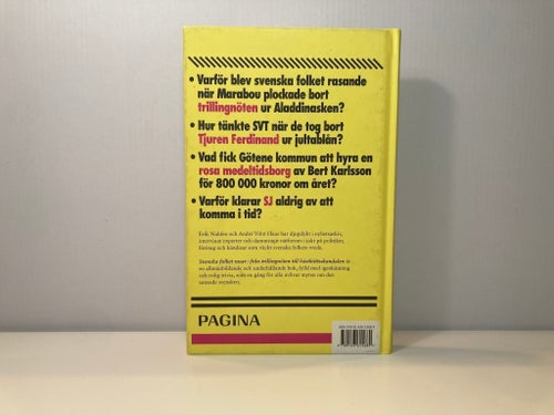 Svenska Folket Rasar - André Vifot Haas - 2018, 1 uppl. - Inbunden - Signerad