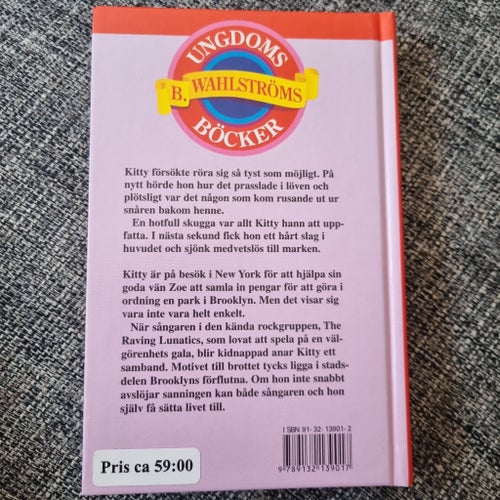 Kitty och den rubinröda gasellen - Carolyn Keene - 1998