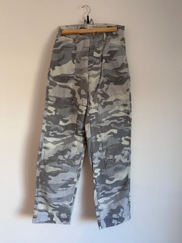 Eytys cargobyxor kamouflage storlek 26/34
