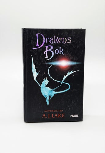Mörkrets tid del 1: Drakens bok av A.J Lake (inbunden)