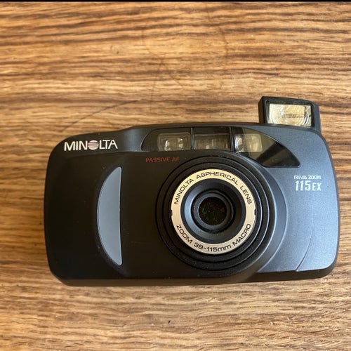 Minolta RIVA ZOOM 115EX kamera