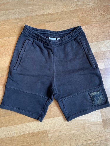 XS - Adidas shorts, Pier One shorts och t-shirt, storlek xs