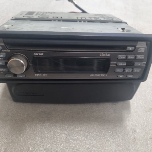 Clarion DB238R Bilradio