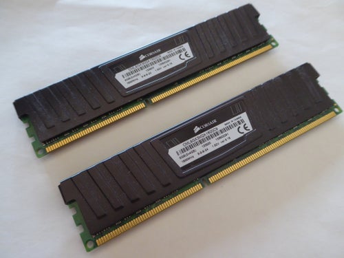 2 st Corsair Vengeance LP 8GB (2x4GB) 1600MHz DDR3 RAM
