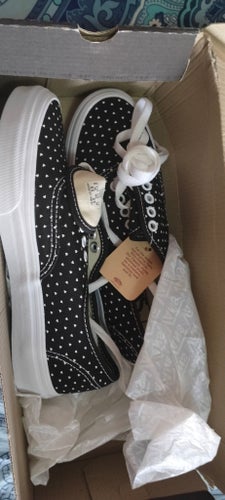 Vans Authentic Sneakers Svarta med vita hjärtan, EUR 34.5