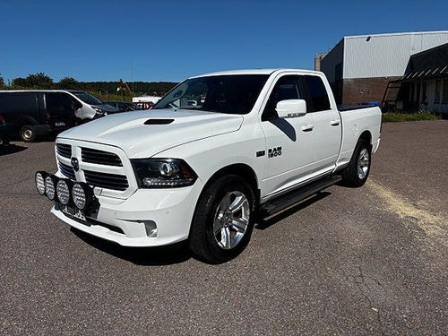 RAM 1500 Quad Cab 5.7 V8 HEMI 4x4 TorqueFlite, 395hk, 2014