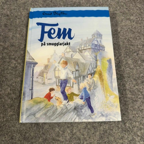 Enid Blyton - Fem på smugglarjakt