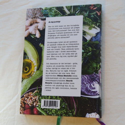 Happy Food av Niklas Ekstedt & Henrik Ennart, 2017