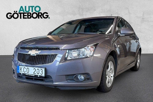 Chevrolet Cruze Halvkombi 1.6 Dragkrok Fullservad AUX Nybesiktigad