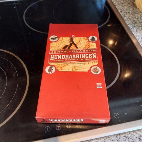 REA!! LJUDBOK, Hundraåringen som klev ut genom fönstret och försvann, 2009
