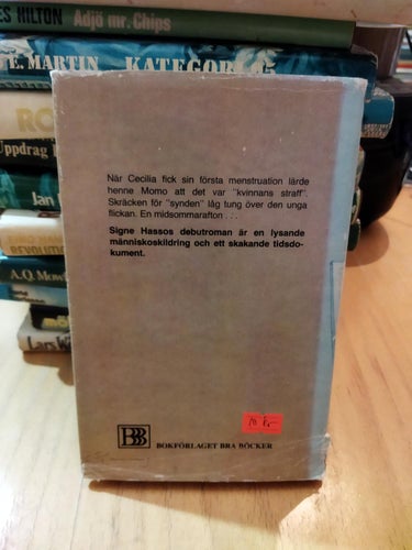 Momo av Signe Hasso. bok, inbunden. Very Fine plus