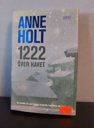 Anne Holt av 1222 över havet