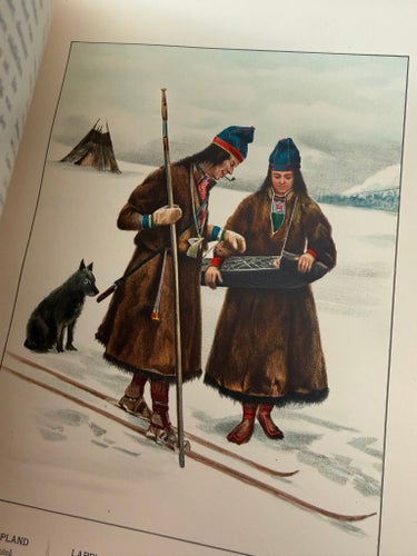 Svenska Folkdräkter Bok