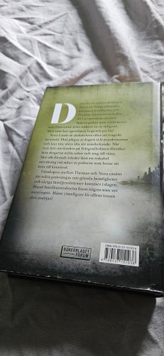 I hemlighet begravd av Viveca Sten, 2013