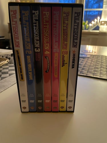 Polisskolan - The Complete Collection DVD norskt omslag