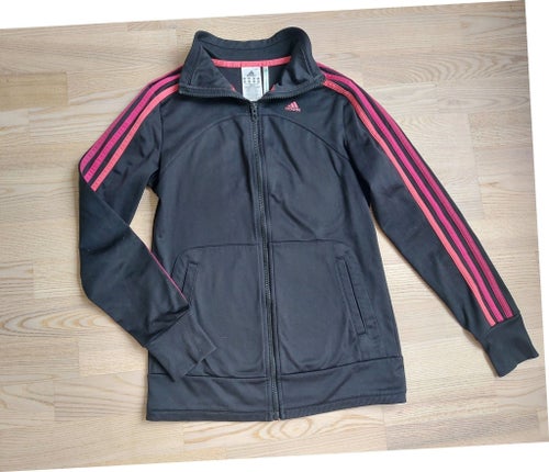 Fin träningsjacka från Adidas, stl XS