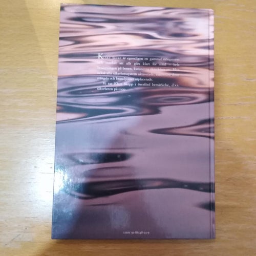 Klart skepp! Svenska kryssarklubbens årsskrift 1992. Bok. Very Fine plus