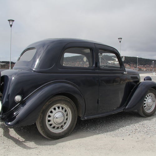 Ford Eifel Sedan