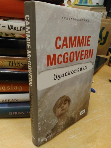 Ögonkontakt av Cammie McGovern, bok, inbunden Very Fine