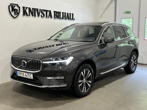 Volvo XC60 Recharge T6 AWD Core Edition Pano Moms 350hk
