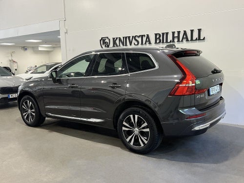 Volvo XC60 Recharge T6 AWD Core Edition Pano Moms 350hk