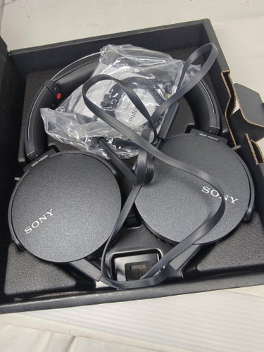 Sony MDR-XB550AP Hörlurar med Extra Bass - sladd så klart