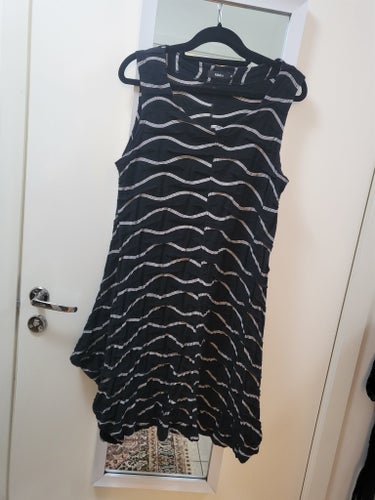 Ralston svart/vitt tunika/klänning, storlek M, cotton/viscos