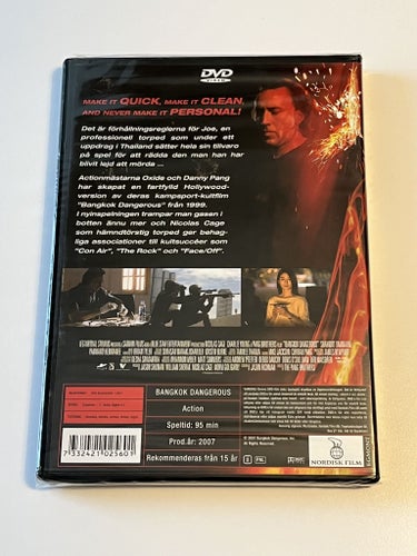 Bangkok dangerous (Nicolas Cage & Charlie Yeung, 2007). Inplastad DVD