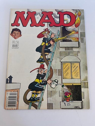 * MAD * ( Engelsk text )