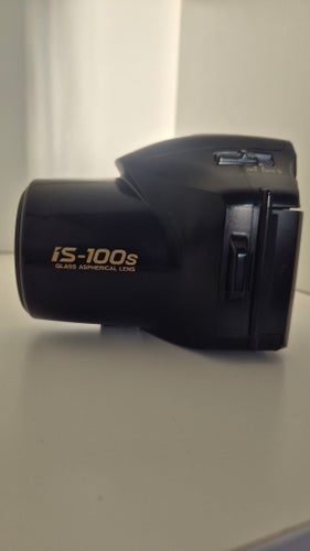 Olympus IS-100s kamera