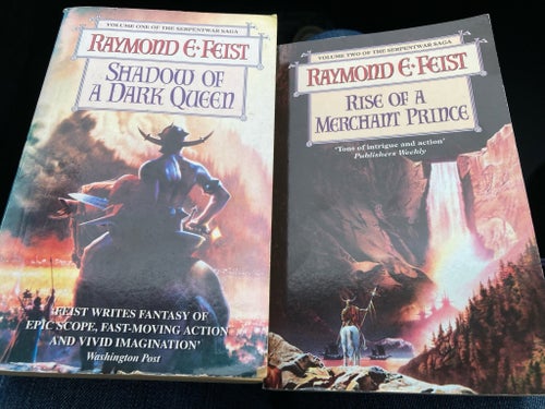 Shadow of a Dark Queen & Rise of a Merchant Prince av Raymond E. Feist, 1994