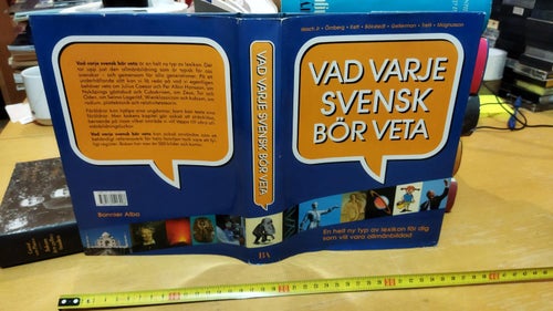 Vad varje svensk bör veta av Sune Örnberg, Robert Dahlström. Very Fine plus