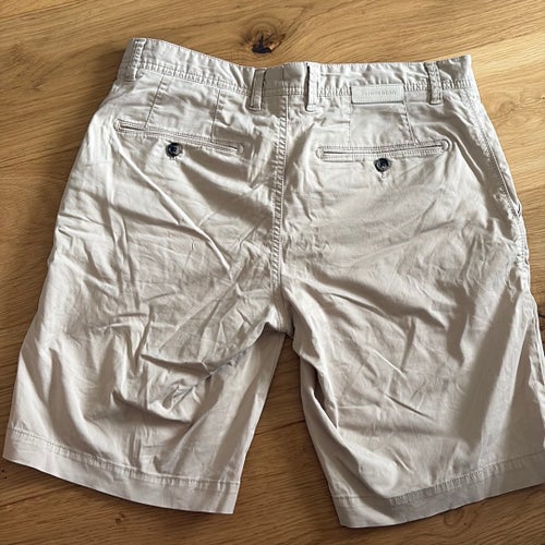 J.Lindeberg ljusbeige shorts, storlek 31