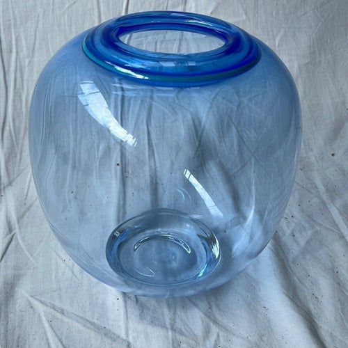 Blå glasvas