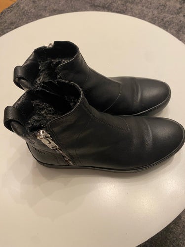 VAGABOND svarta dam boots fodrade vinter skor storlek 37 bra skick