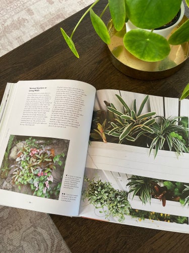Växtbok: ”Houseplants: The Complete Guide”