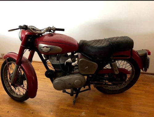 Veteran motorcykel Royal Enfield årsmodell 1957