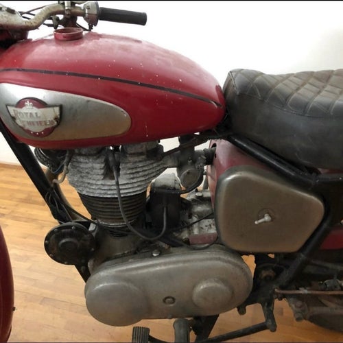 Veteran motorcykel Royal Enfield årsmodell 1957