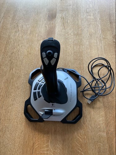 Logitech Extreme 3D Pro Joystick