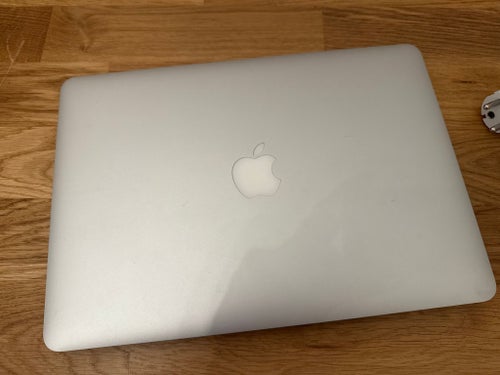 MacBook Air (13-inch, 2017)