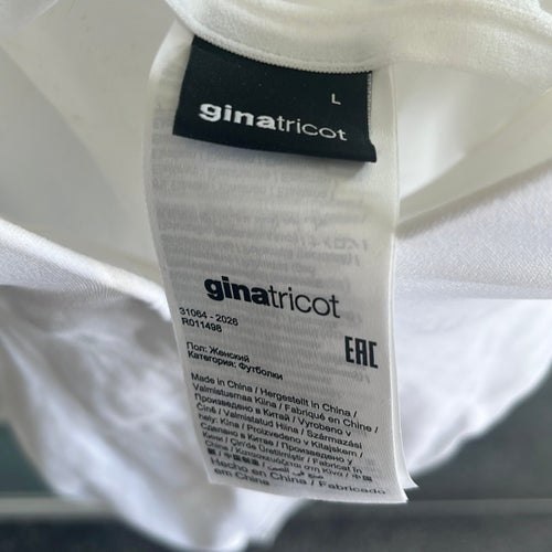 Vit body från Gina Tricot