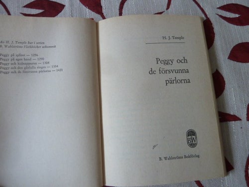 PEGGY OCH DE FÖRSVUNNA PÄRLORNA, H. J. TEMPLE, 1968, WAHLSTRÖMS, BOK