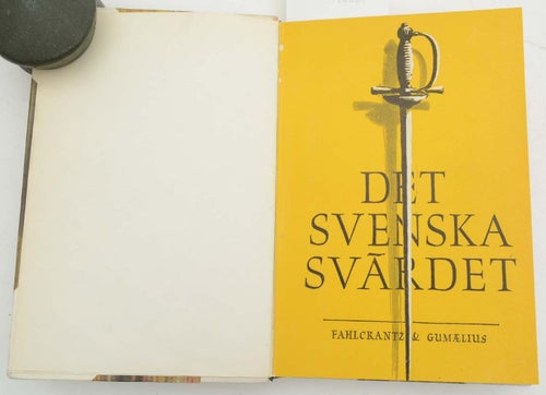 Det svenska svärdet : tolv avgörande händelser i Sveriges historia / red.: Nils