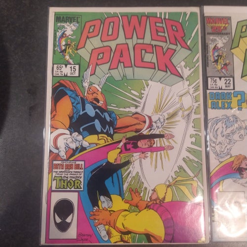 Två serietidningar från Marvel Comics: Power Pack