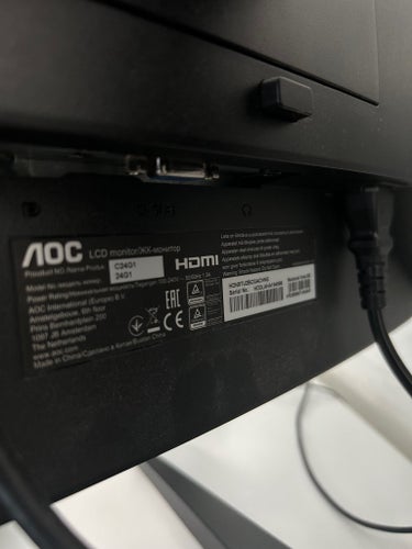 AOC C24G1 böjd gamingskärm