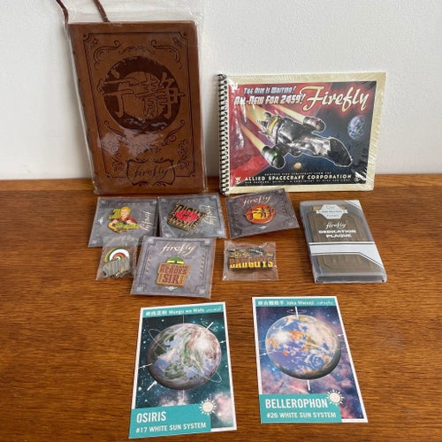 Firefly / Serenity Samlarpaket - Pins, Plakett, Bok m.m. (QMx)