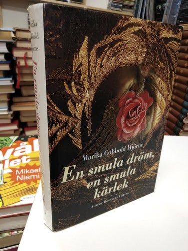 En smula dröm, en smula kärlek - Marika Cobbold Hjörne. bok, inbunden