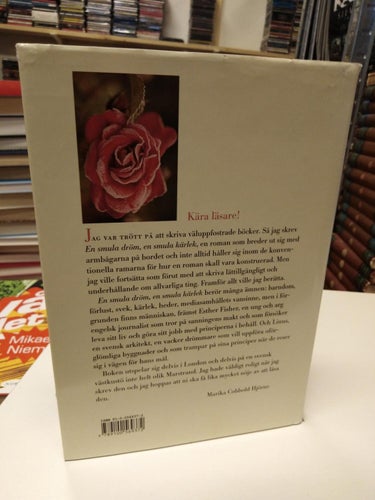 En smula dröm, en smula kärlek - Marika Cobbold Hjörne. bok, inbunden